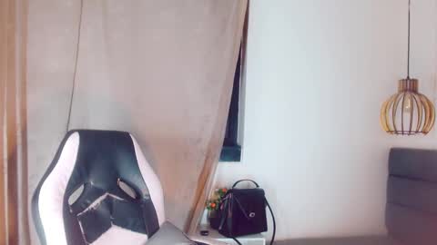 Oriana braom online show from 19, 2, 2025