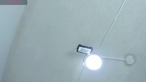 Snapshot of oriana_guzman chatting on 5, 12, 2024 Miss Guzman  online show from 5, 12, 2024