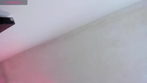 Snapshot of oriana_guzman chatting on 6, 12, 2024 Miss Guzman  online show from 6, 12, 2024