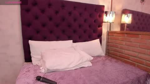 Snapshot of oriana_guzman chatting on 6, 12, 2024 Miss Guzman  online show from 6, 12, 2024