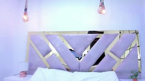 Snapshot of oriana_guzman chatting on 16, 12, 2024 Miss Guzman  online show from 16, 12, 2024