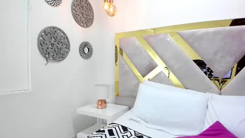 Snapshot of oriana_guzman chatting on 2, 2, 2025 Miss Guzman  online show from 2, 2, 2025