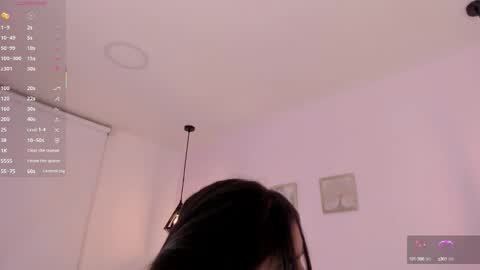 Snapshot of oriana_guzman chatting on 19, 9, 2025 Miss Guzman  online show from 19, 9, 2025