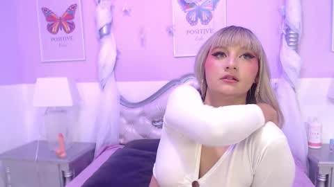 Oriana Larsson online show from 18, 3, 2026