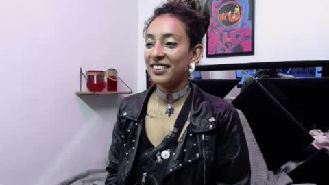 Snapshot of orianna_bodmod chatting on 22, 1, 2025 ORIANNA online show from 22, 1, 2025