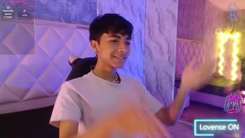 Snapshot of osamu_tay chatting on 19, 1, 2026 osamu_tay online show from 19, 1, 2026