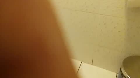 Snapshot of oscaruc232323 chatting on 5, 3, 2026 oscaruc232323 online show from 5, 3, 2026