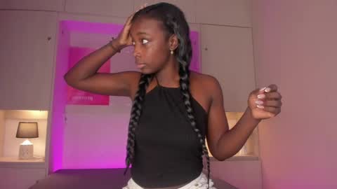 oshun_444 online show from 29, 4, 2026