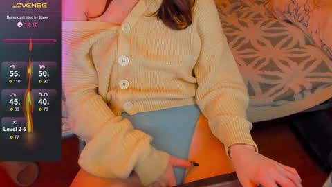 Snapshot of oskar_fucker chatting on 30, 1, 2025 Leliana online show from 30, 1, 2025