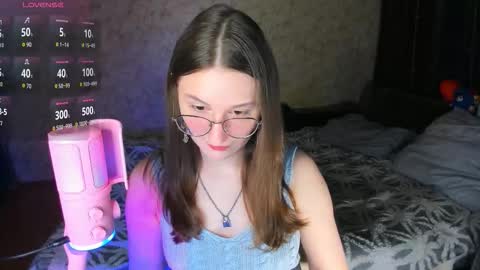 Snapshot of oskar_fucker chatting on 17, 9, 2025 Leliana online show from 17, 9, 2025