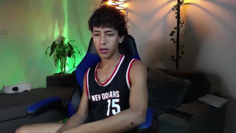 Snapshot of ostin_18hot chatting on 12, 12, 2024 ostin 18hot online show from 12, 12, 2024