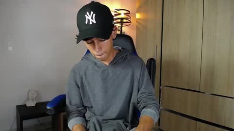 Snapshot of ostin_18hot chatting on 21, 12, 2024 ostin 18hot online show from 21, 12, 2024