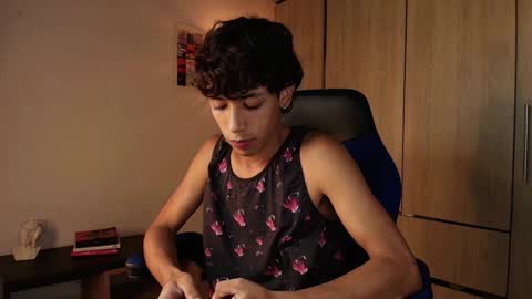 Snapshot of ostin_18hot chatting on 31, 12, 2024 ostin 18hot online show from 31, 12, 2024