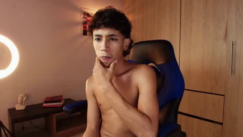 Snapshot of ostin_18hot chatting on 14, 1, 2025 ostin 18hot online show from 14, 1, 2025