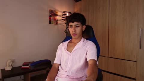 Snapshot of ostin_18hot chatting on 23, 1, 2025 ostin 18hot online show from 23, 1, 2025