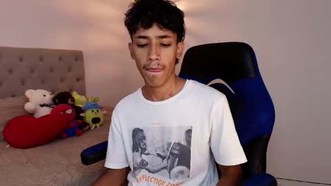 Snapshot of ostin_18hot chatting on 9, 10, 2025 ostin 18hot online show from 9, 10, 2025