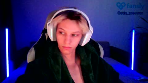 Ostin online show from 3, 2, 2025