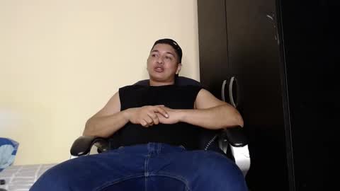 Snapshot of otto_stud chatting on 18, 9, 2025 otto_stud online show from 18, 9, 2025