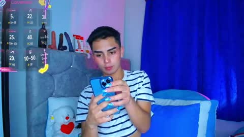 Owen  Independent model  online show from 20, 10, 2025