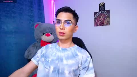 Owen  Independent model  online show from 5, 8, 2026