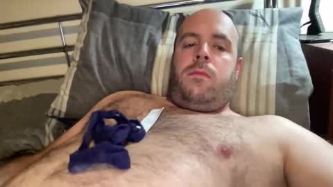 Snapshot of owenfn2 chatting on 6, 11, 2025 Owen2022 online show from 6, 11, 2025