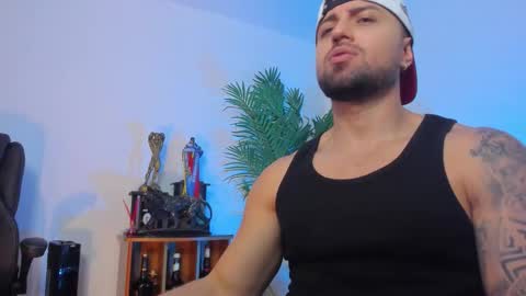 Snapshot of owenmaximus814 chatting on 24, 10, 2025 Maximus Owen online show from 24, 10, 2025