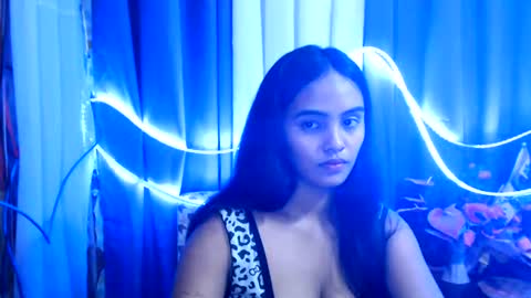 oxana_wetpussy online show from 10, 7, 2026