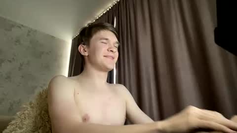 Snapshot of oydikey chatting on 5, 3, 2025 Oydin online show from 5, 3, 2025