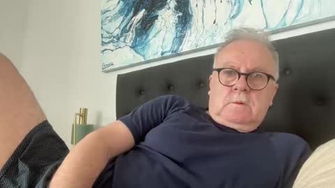 Snapshot of ozhairybearxxxx chatting on 15, 2, 2026 ozhairybearxxxx online show from 15, 2, 2026