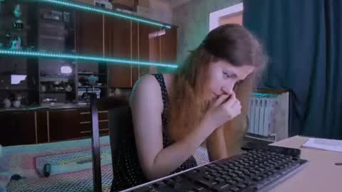 Ella online show from 6, 7, 2026