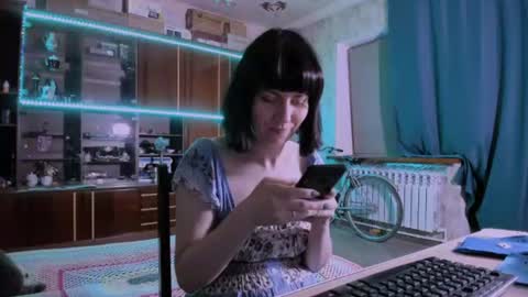 Ella online show from 8, 7, 2026