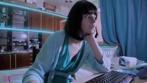 Ella online show from 10, 7, 2026