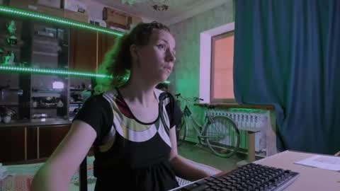 Ella online show from 12, 7, 2026