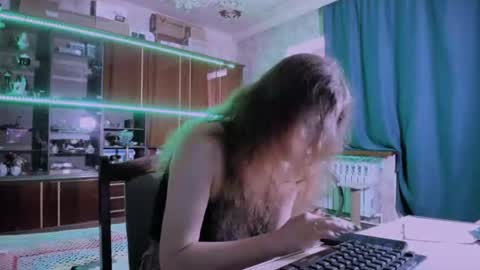 Ella online show from 15, 7, 2026