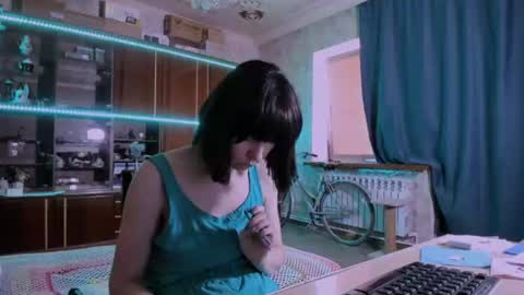 Ella online show from 17, 7, 2026