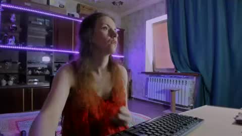Ella online show from 27, 7, 2026