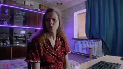 Ella online show from 31, 7, 2026