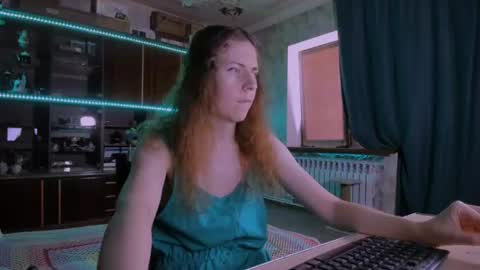 Ella online show from 5, 8, 2026