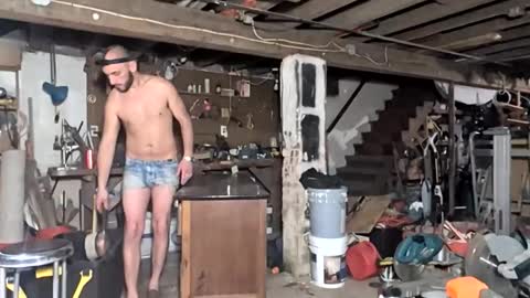 Snapshot of paint_naked chatting on 31, 3, 2026 Eros online show from 31, 3, 2026
