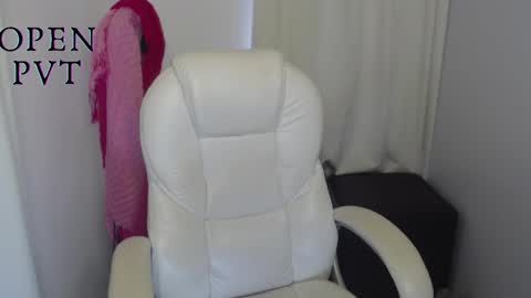 Snapshot of paiper_halliwey_ chatting on 2, 2, 2025 paiper online show from 2, 2, 2025