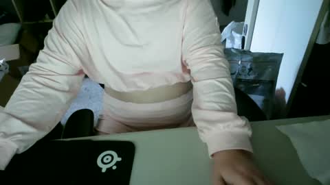 pale_prince67 online show from 15, 7, 2026