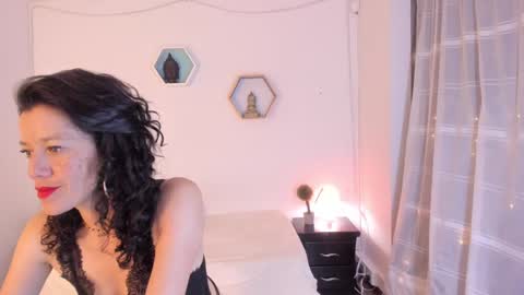 Paloma  online show from 4, 2, 2025