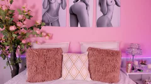 Snapshot of pamela_duque30 chatting on 15, 9, 2025 Pamela Duque  online show from 15, 9, 2025