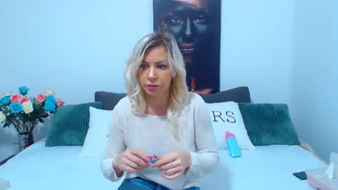 Snapshot of pamela_issy chatting on 6, 1, 2025 PAMEL ISSY online show from 6, 1, 2025