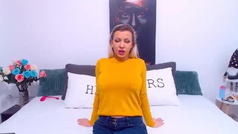 Snapshot of pamela_issy chatting on 3, 2, 2025 PAMEL ISSY online show from 3, 2, 2025