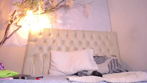 Snapshot of pamela_rut__ chatting on 16, 12, 2025 Pamela online show from 16, 12, 2025