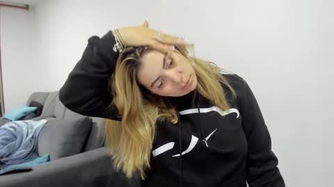 PAMELA QUEEN online show from 30, 9, 2025