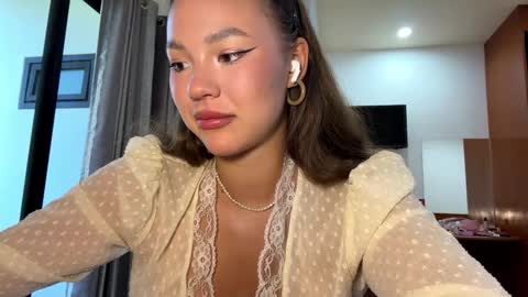 Snapshot of pameliakinsinger chatting on 18, 3, 2026 Kamila online show from 18, 3, 2026