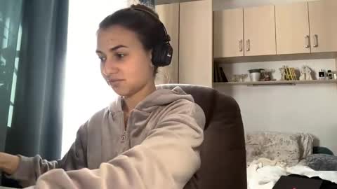 Lia online show from 5, 6, 2026