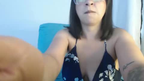 Carolinesworldx online show from 19, 1, 2025
